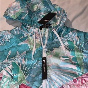 Nike Tropical Windrunner Crop Jacket MED
